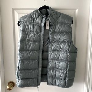 TNA The Little Puff vest. Tag on.